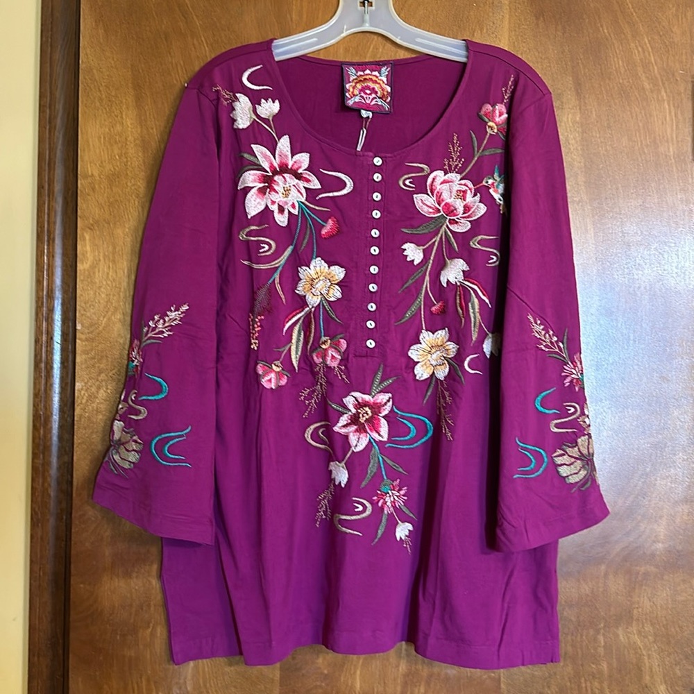 Johnny Was Maisie 3/4 Sleeve Button Front Tee — New with Tags Size XL